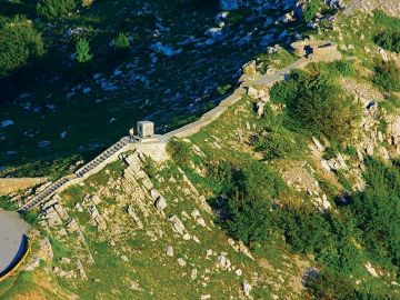 Baške Oštarije i vidikovac Kubus