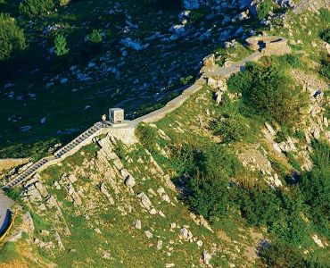 Baške Oštarije i vidikovac Kubus
